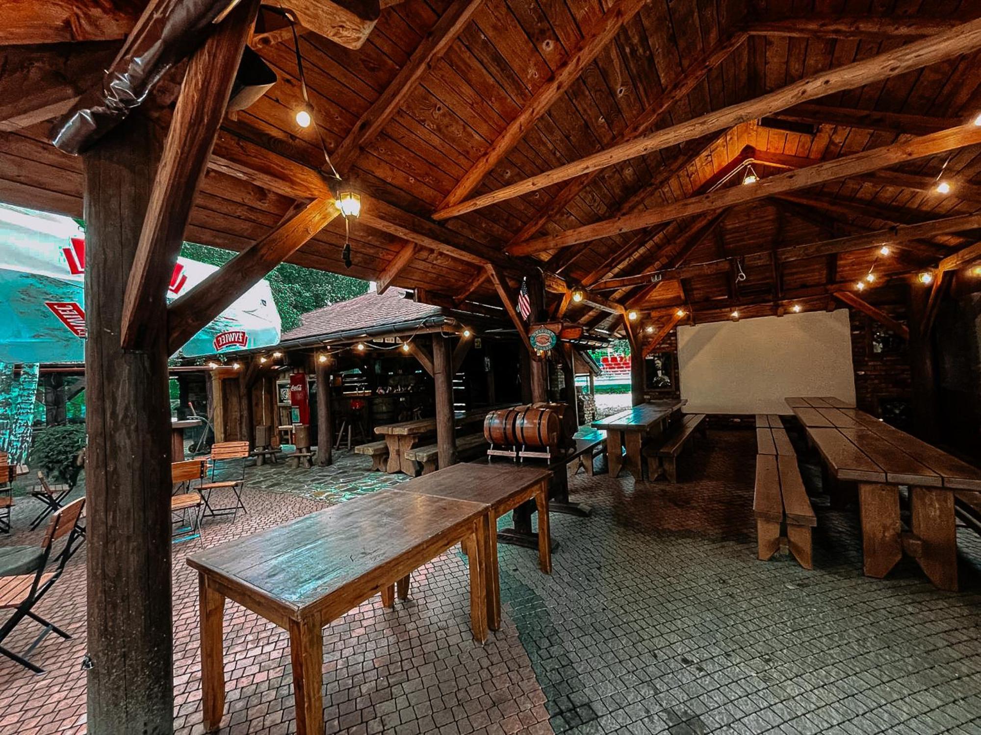 Hotel Restauracja Jas Wedrowniczek Rymanow Экстерьер фото
