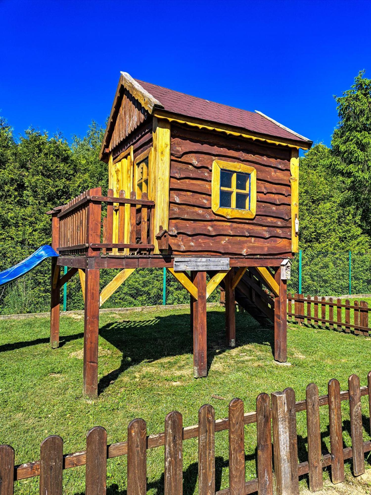 Hotel Restauracja Jas Wedrowniczek Rymanow Экстерьер фото